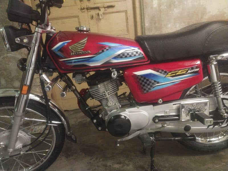 Honda Cg125 Just 5500km drive applied for 3