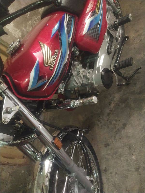 Honda Cg125 Just 5500km drive applied for 8