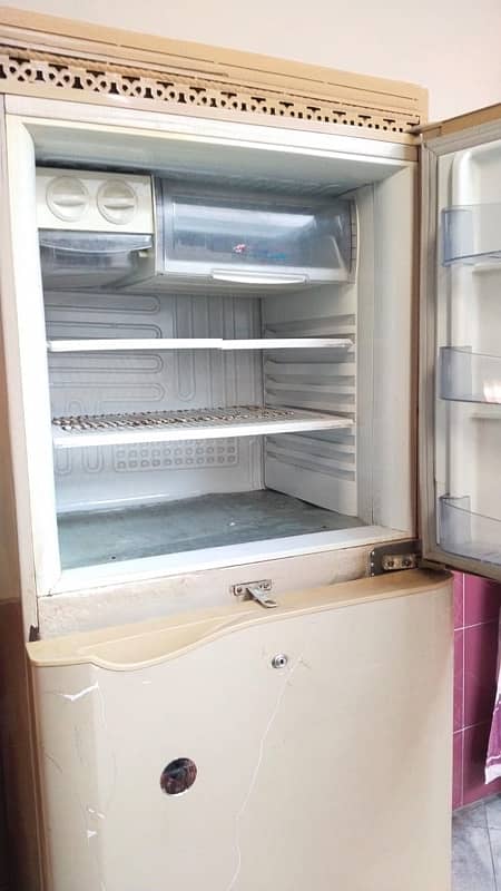 pel  Refrigerator 13