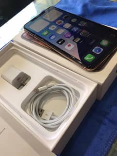 iPhone Xs Max 64GB Complete Box