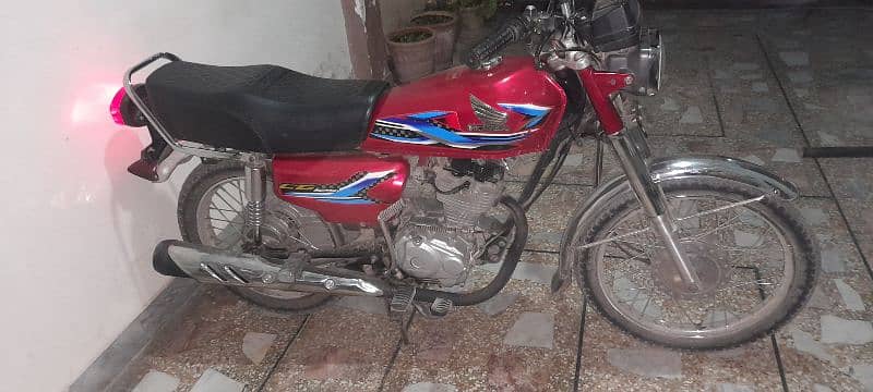 Honda 125 2021 With new 2024 company fitted outfit 1