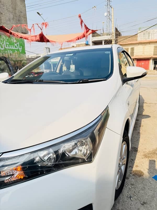 Urgent sale Toyota Altis Grande 2015 Lush Condition 2