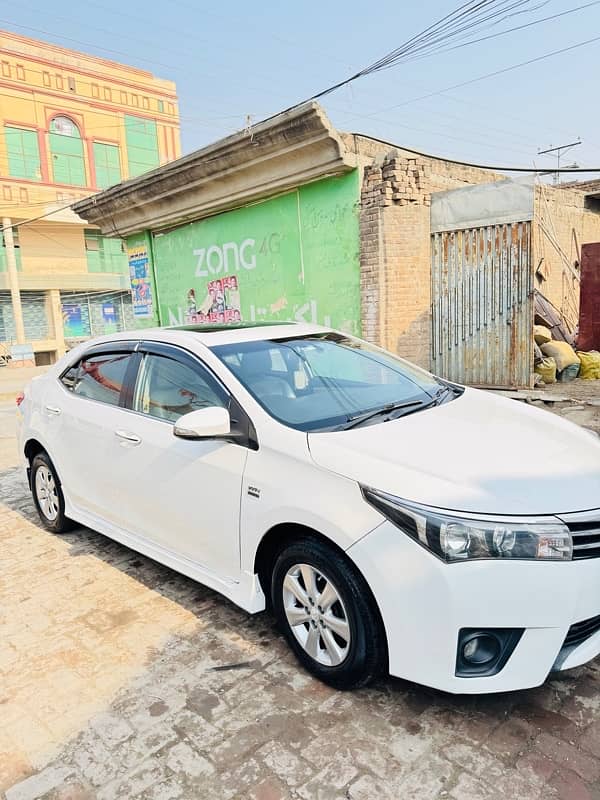 Urgent sale Toyota Altis Grande 2015 Lush Condition 4