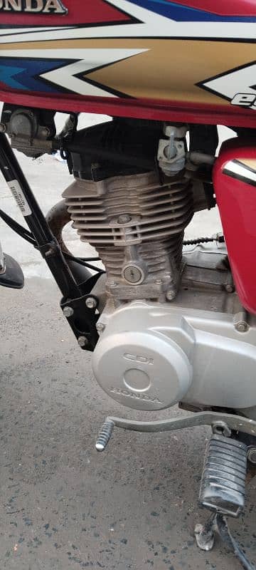 Honda CG 125 Available For Sale Model 2020 Total Genuine Bike. . 8