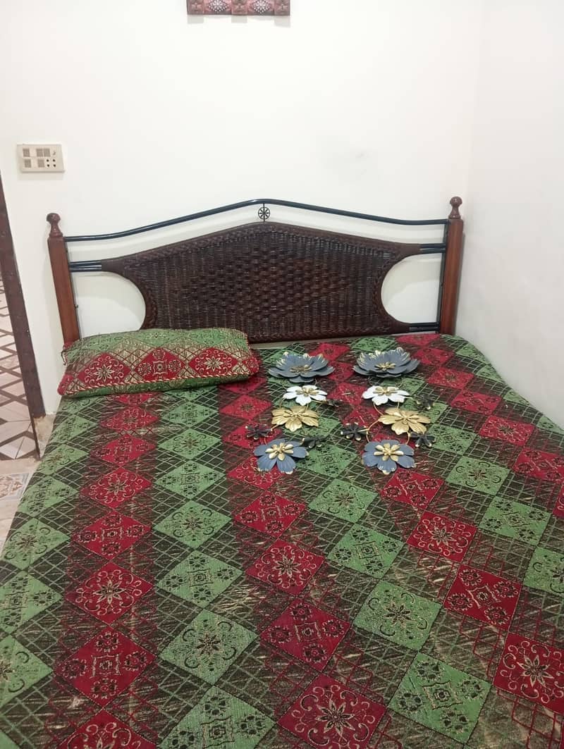 Double Size Bed for Sale 0