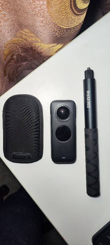 INSTA 360 XII + LONG STICK + 120GB CARD 0