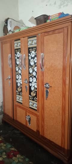 4door safe almari for sale