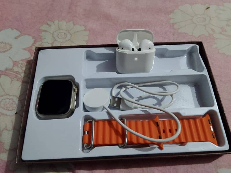 Smart watch utra 2 and airpods 0