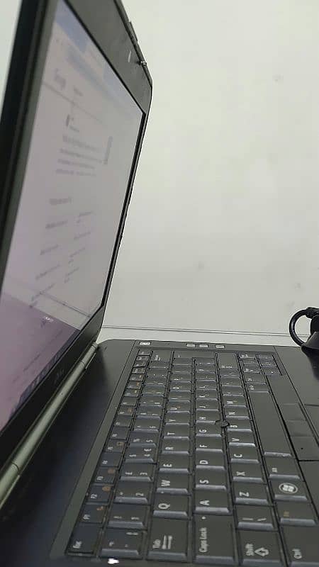 Dell Laptop i5 2nd Generation 4