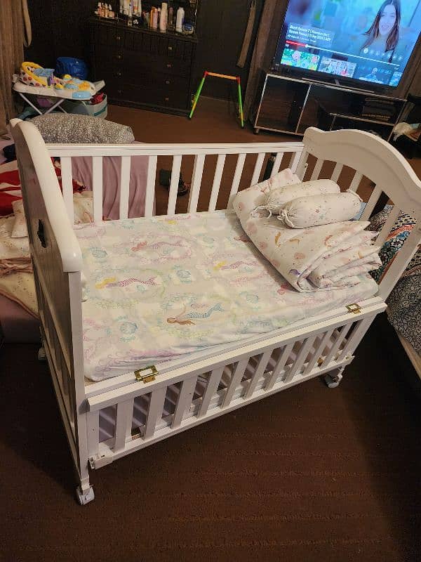 tinnies baby cot 0