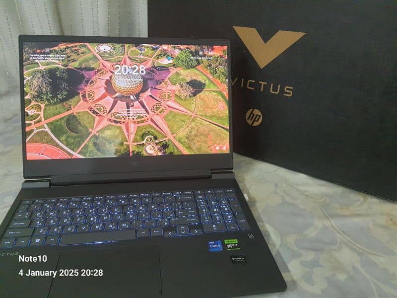 HP VICTUS 16.1 0