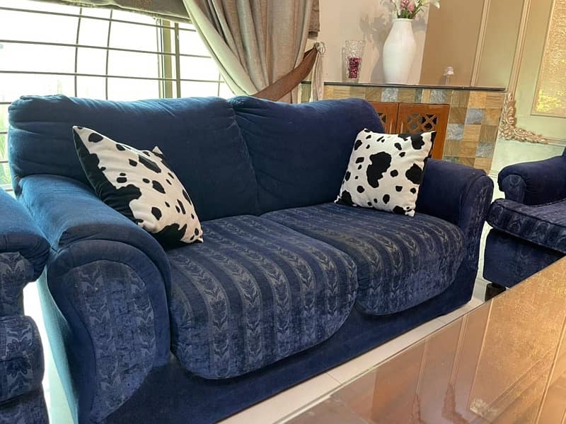 Sofa Set Urgent Sale 0