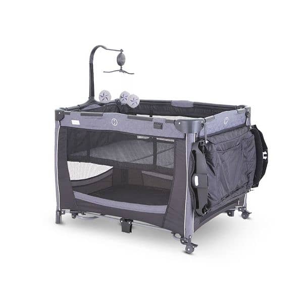 baby cot and playpen with Matters 4