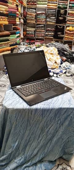 Lenovo X1 yoga i5 6th gen.