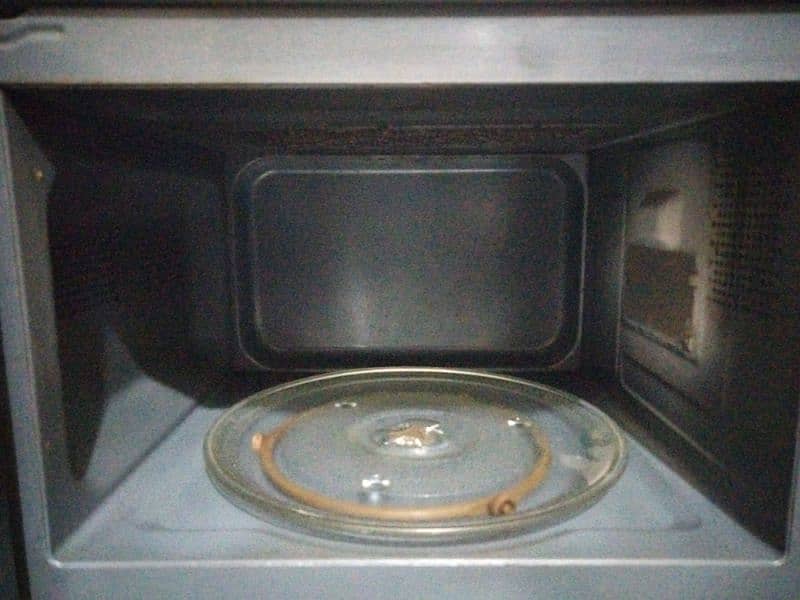 Orient microwave 1