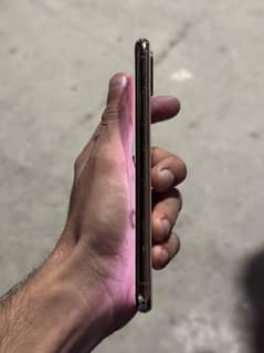 iPhone XS non pta 03244357203 is pe call karo