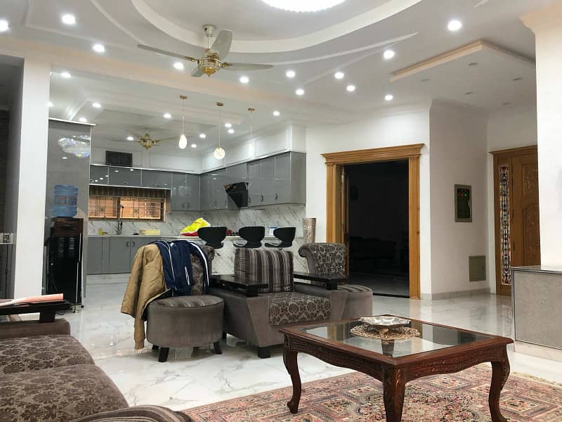 Full-Basement FULL-FURNISHED 1 Kanal House For Sale DHA Phase 5 Near PentaSquare Mall 15