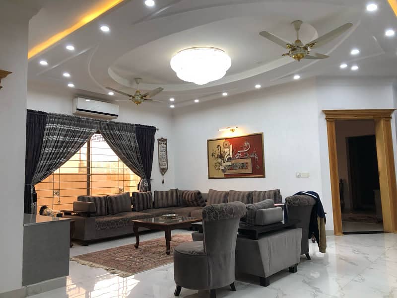 Full-Basement FULL-FURNISHED 1 Kanal House For Sale DHA Phase 5 Near PentaSquare Mall 24