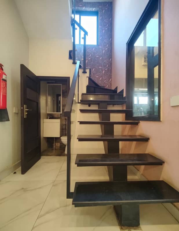 5 MARLA Full HOUSE FOR RENT DHA LAHORE PHASE 9TOWN 4