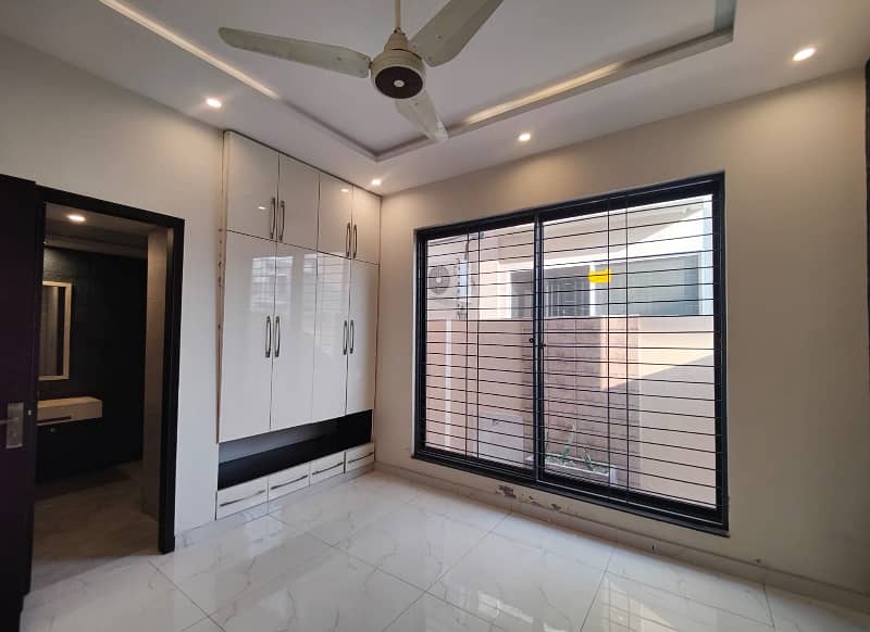 5 MARLA Full HOUSE FOR RENT DHA LAHORE PHASE 9TOWN 16