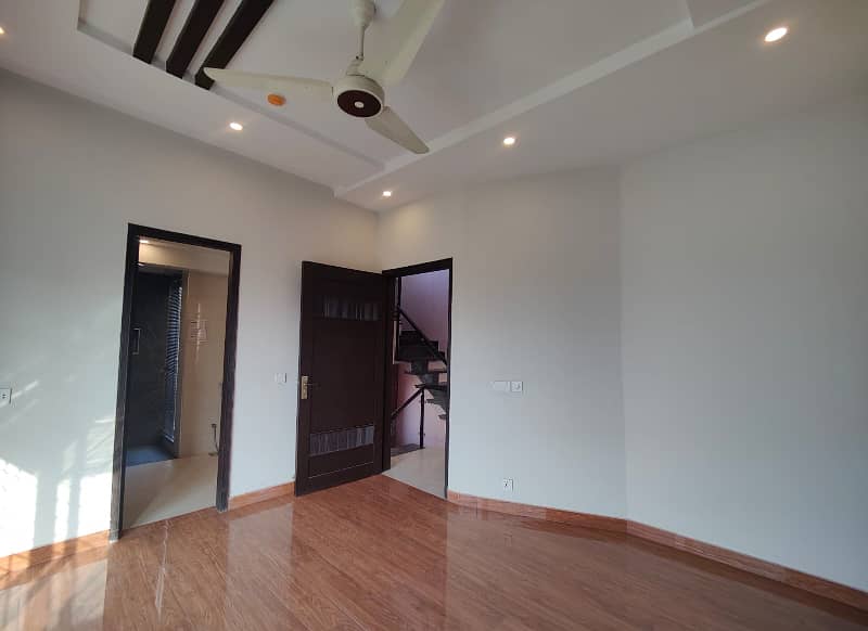 5 MARLA Full HOUSE FOR RENT DHA LAHORE PHASE 9TOWN 39