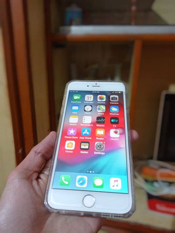 Iphone 6 plus 64 Gb urgent sale 3