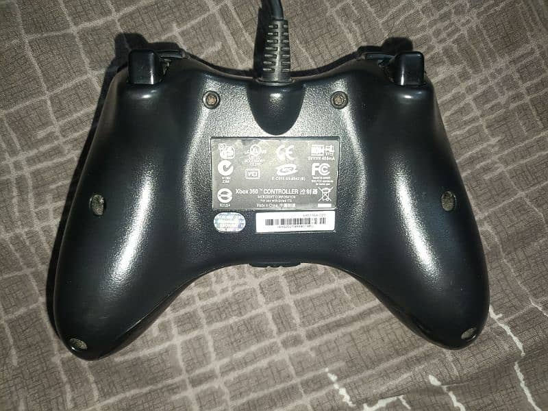 Xbox 360 Controller 0