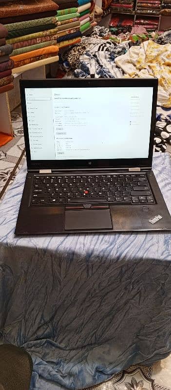 Lenovo X1 yoga i5 6th gen. 1