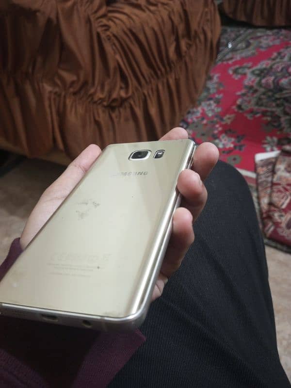 Samsung Galaxy Note 5 panel 3