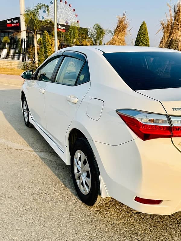 Toyota Corolla GLI 2018 special edition super white b2b 100% 7