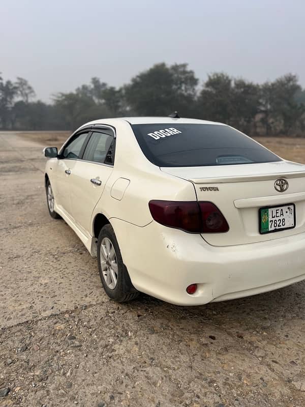 Toyota Corolla GLI 2010 13