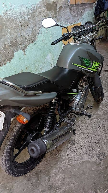 Yamaha 125g ybr 4