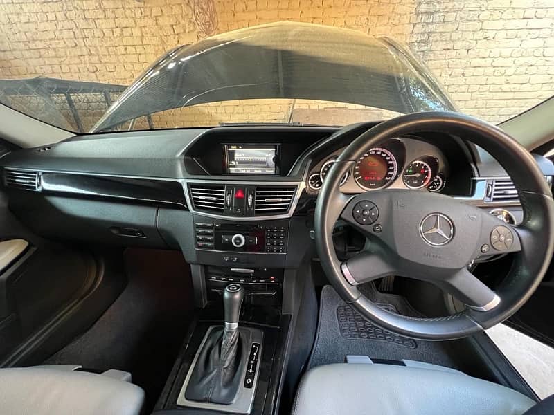 Mercedes E-250 Class 2010 5