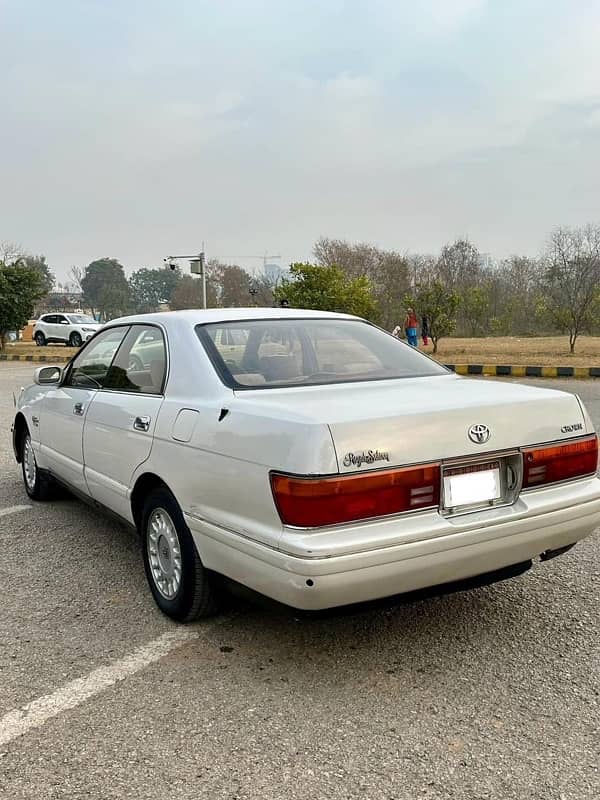 Toyota Crown 1990 3