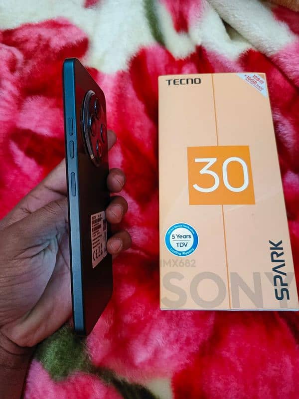 Tecno Spark 30 2