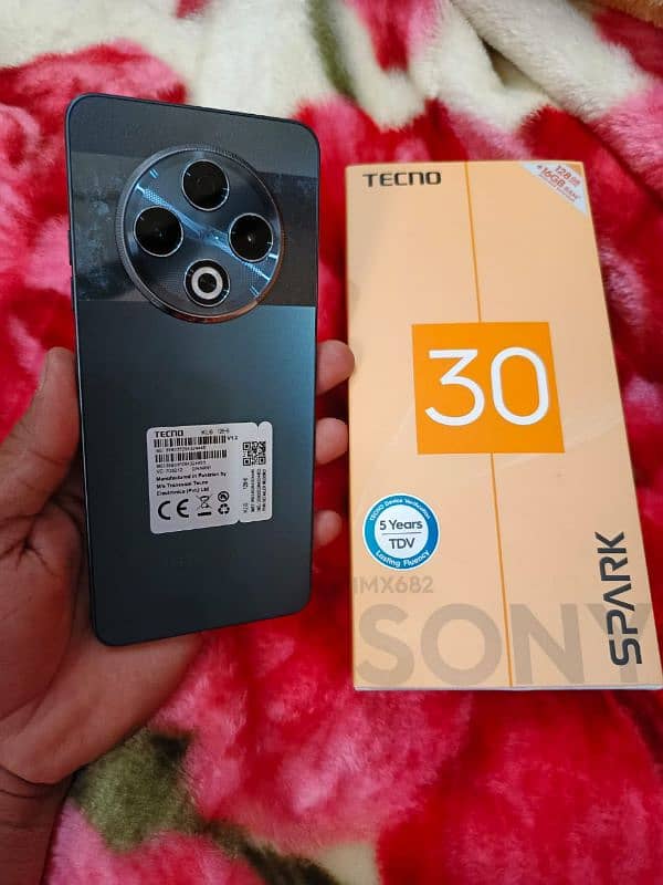 Tecno Spark 30 3