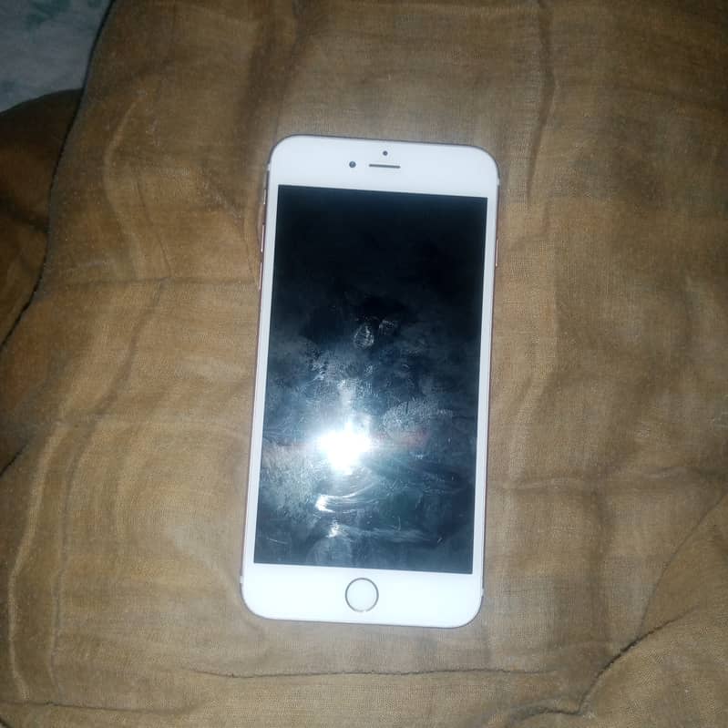 Apple iPhone 6S Plus 0