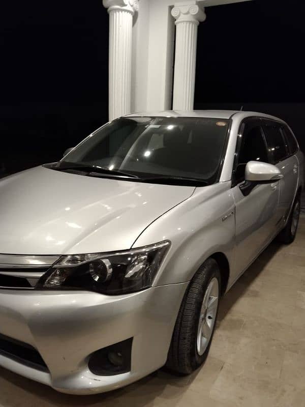 Toyota Corolla Fielder 2015 6