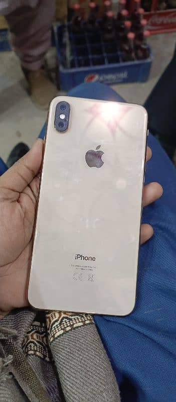 Iphone xs Max 4