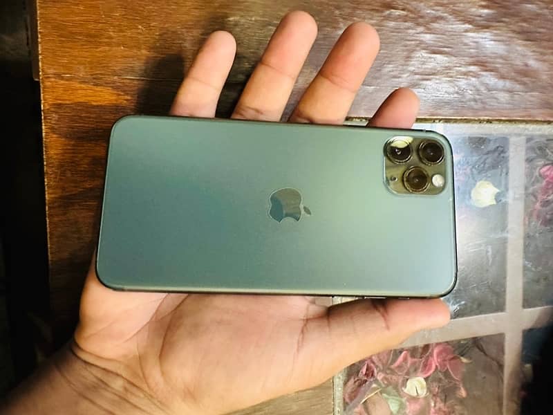 iphone 11 pro max 3