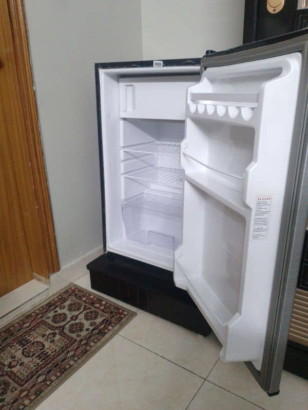 single door room fridge refrigerator 2