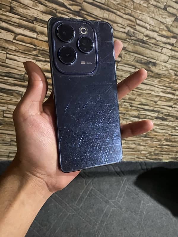 Infinix Hot 40 Pro 0