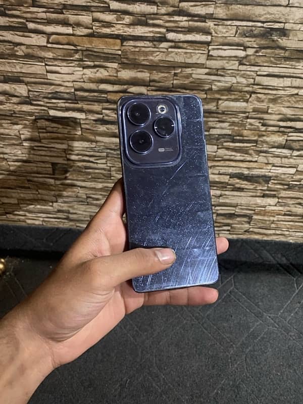 Infinix Hot 40 Pro 3