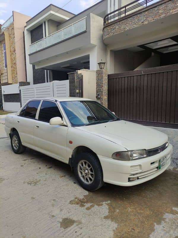 Mitsubishi Lancer 1992 in best condition is urgent for sale 0