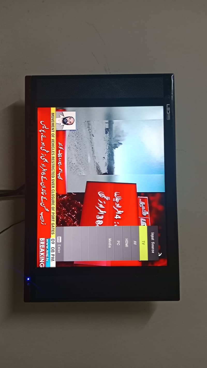 china led tv in excellent condition 3