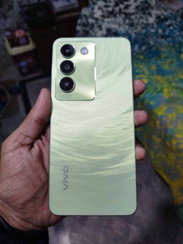 Vivo Y100 10/10 condition 9 Month warranty 2