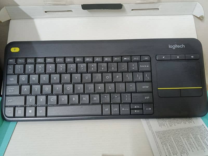 Logitech K400 Plus dual wireless keyboard mouse 4