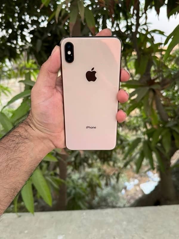 iPhone xs max 256gb pta approved FU gold 2