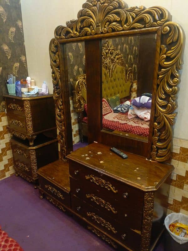 dressing table and 2 side tables for sale reeling arti h bass 1