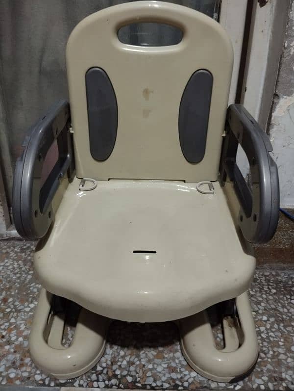 baby eating chair 4